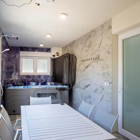 L'eclipse Spa Jacuzzi Cinema Jeux Colmar Muntzenheim