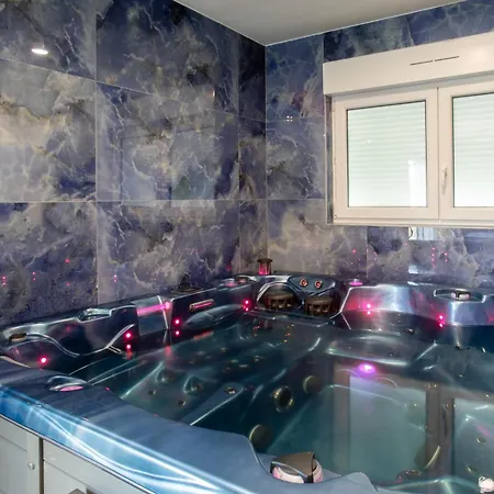Apartament L'eclipse Spa Jacuzzi Cinema Jeux Colmar *