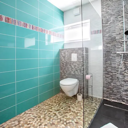 L'eclipse Spa Jacuzzi Cinema Jeux Colmar * Muntzenheim