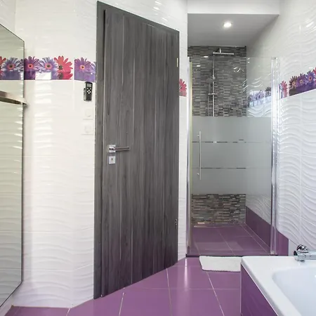 L'eclipse Spa Jacuzzi Cinema Jeux Colmar Apartament *