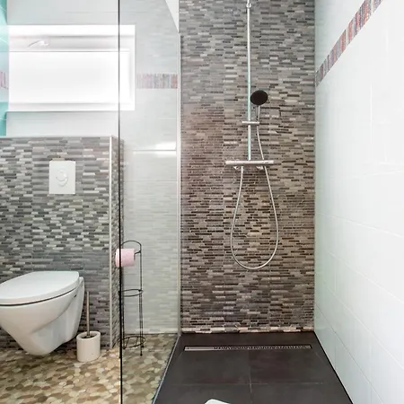 L'eclipse Spa Jacuzzi Cinema Jeux Colmar Apartament Muntzenheim