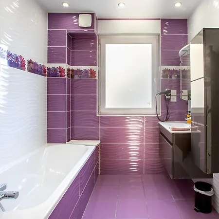 L'eclipse Spa Jacuzzi Cinema Jeux Colmar *