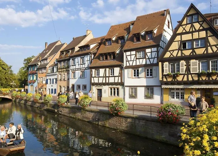 L'eclipse Spa Jacuzzi Cinema Jeux Colmar Lägenhet