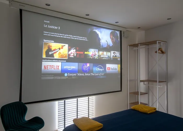 L'eclipse Spa Jacuzzi Cinema Jeux Colmar Lägenhet Muntzenheim