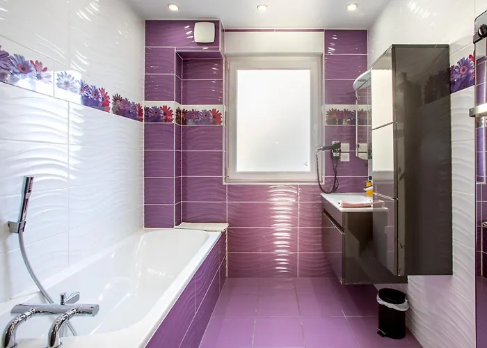 L'eclipse Spa Jacuzzi Cinema Jeux Colmar *